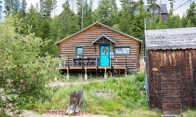Grand Lake Cabin | Family Vacation in Sapphire Sage at Wild Acre Cabins