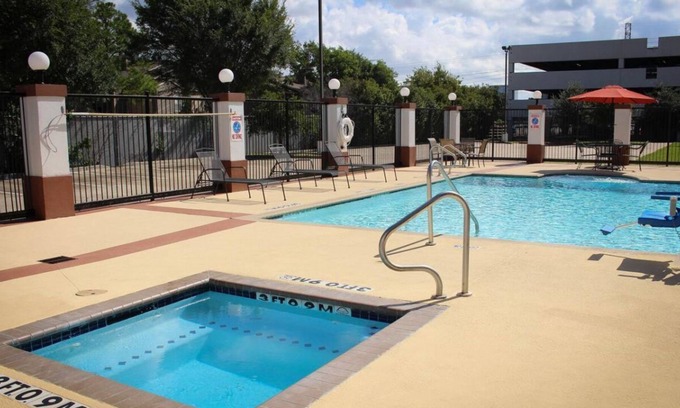 Westchase House | Family Vacay! 4 Spacious Units, Kitchen, Pool, Hot Tub