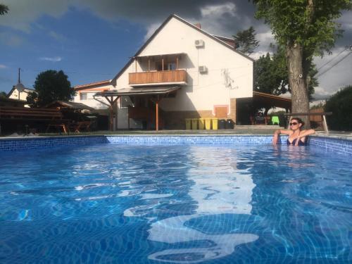 Balatonfenyves Apartment | Famvarga Apartmanház