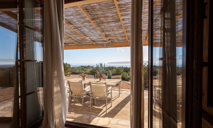 Formentera House | Fantastic house with stunning sea views