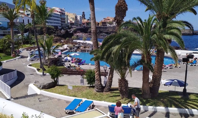 Puerto de la Cruz Apartment | Fantastico 1 - Balcony, Free Parking, air Conditioning, Free Netflix, BBQ