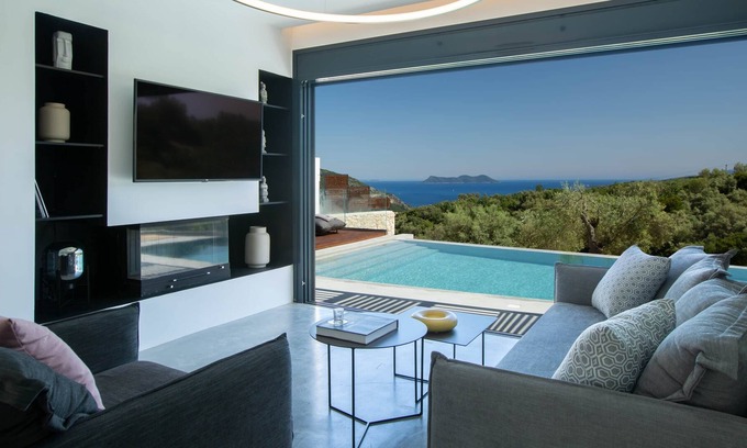 Fternon Villa | Faos Two High-End Villa overlooking Mikros Gialos Bay!