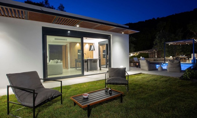 Fternon Villa | Faos Villa Three, built in a Privileged Natural Environment