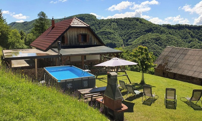 Rogatec House | Farmhouse at St. Donat's, Rogatec, Slovenia
