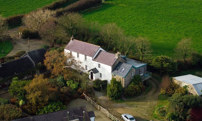 Druidston House | Farmhouse Charm with Modern Style | Pembrokeshire