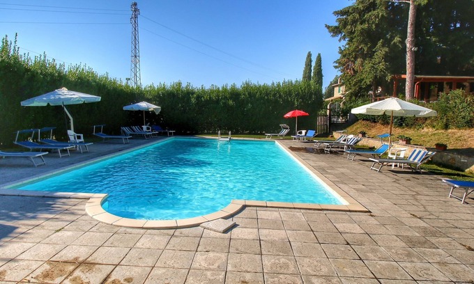 Gualdo Cattaneo Other | Farmhouse in Gualdo near Lake Trasimeno