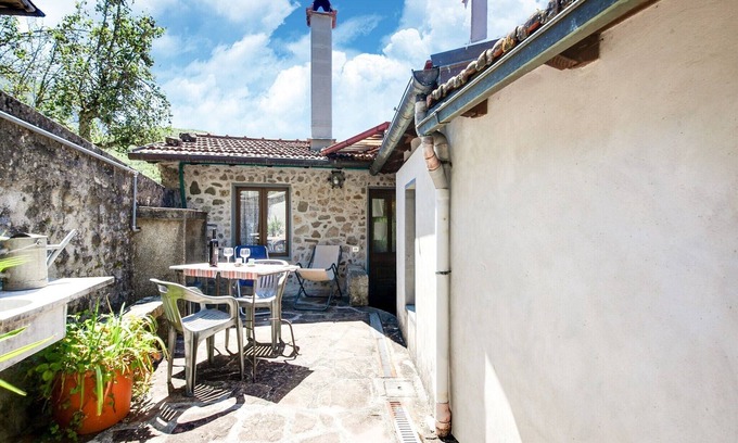 Casoli Other | Farmhouse in Italy with Private Terrace