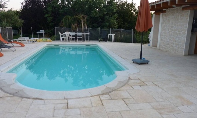 Beaucaire House | Farmhouse in the Camargue countryside with park