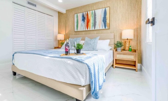 Gladeview House | Fast Wi-Fi | 10 Min Wynwood | Laundry | Fire Pit