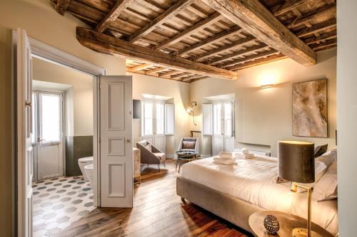 Rione V Ponte Apartment | Febo Decharm apartment