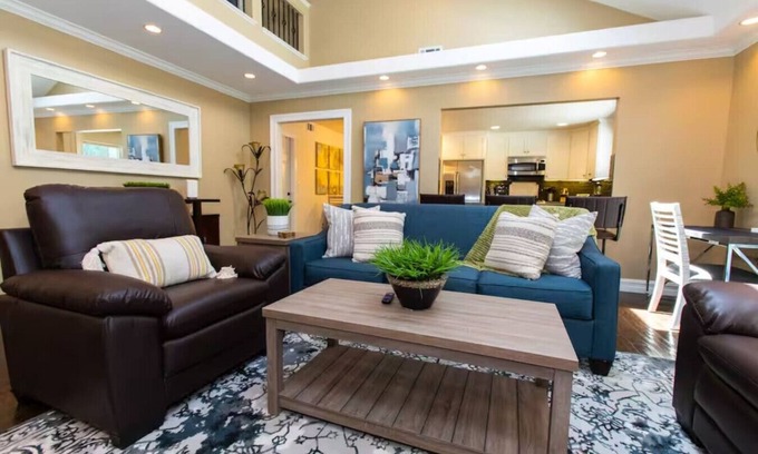 Mission Viejo House | Feel At Home In MV - 'Good Vibes Only' Mentality