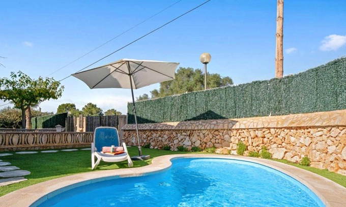 Sa Rapita Villa | Feel-good finca with salt water pool