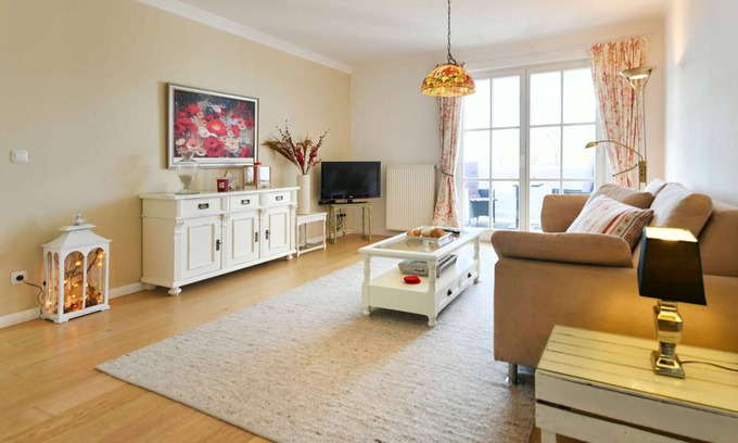 Binz Apartment | Feel-good vacation with a sunny balcony!