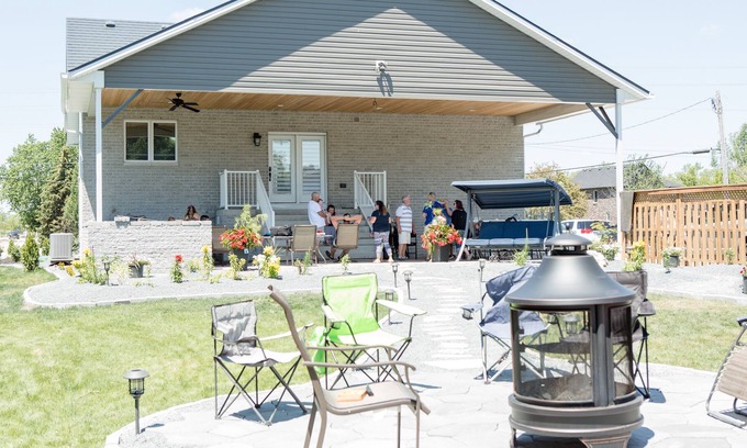 Amherstburg Apartment | Feels like home,country living, close to city