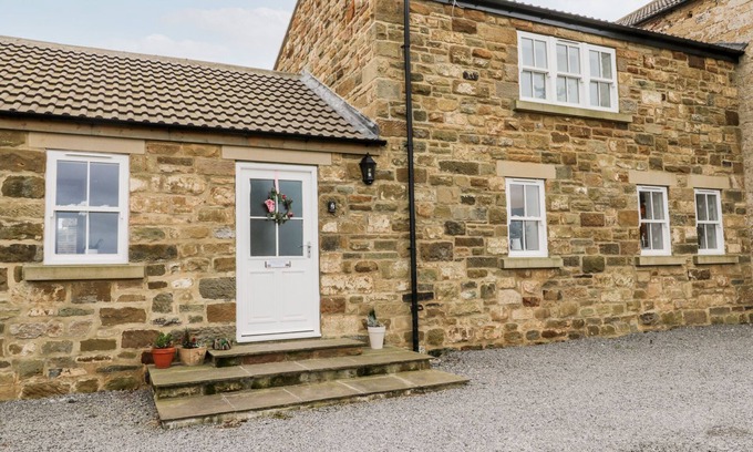 Redcar Cottage | FELL BRIGGS COTTAGE, family friendly in Marske-By-The-Sea