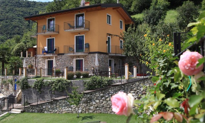 Tremosine House | Fenil Del Santo