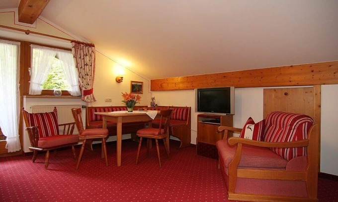 Ramsau bei Berchtesgaden Apartment | Ferienwohnung Ramsau, 1-2 Personen, 28 qm, Balkon, Wohn-schlafzimmer, Mansarde