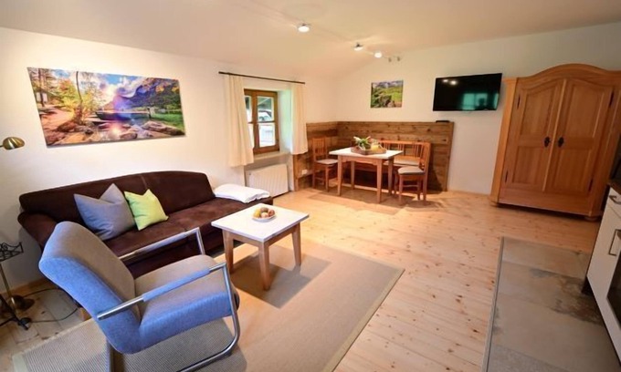 Ramsau Apartment | Ferienwohnung Hochwies, 1-2 Personen, 40 qm, Dusche/wc, Südbalkon, TV, 1 Schlafzimmer, Allergikerwohnung, Nichtraucher
