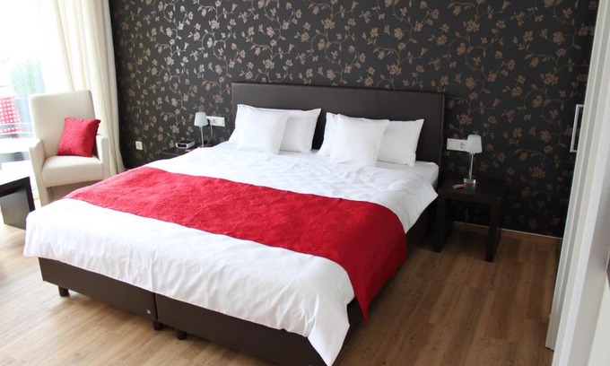 Bullay Hotel | Feriendomizil am Lindenplatz