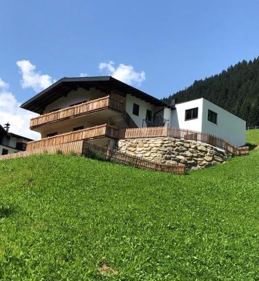 Finkenberg Apartment | FerienGLÜCK, Apartment