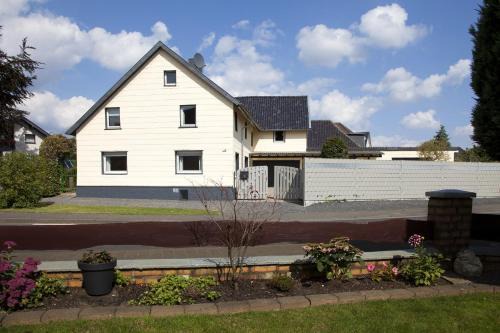 Schoneseiffen House | Ferienhaus im Grünen Eifel