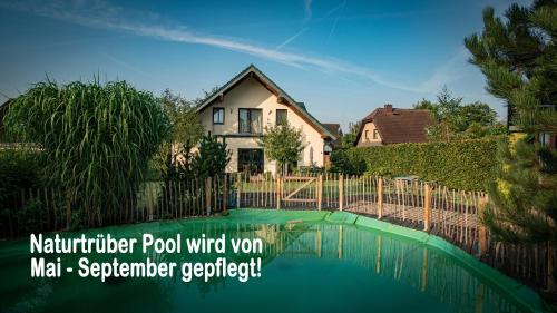 Monschau House | Ferienhaus MountFrosch mit Sauna und Naturpool