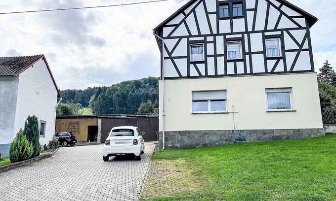 Quiddelbach House | Ferienhaus Renata nahe Nürburgring by Interhome