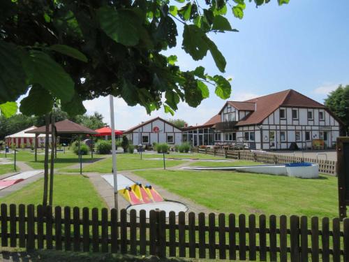 Hollern House | Ferienhaus Winnetou im Feriendorf Altes Land