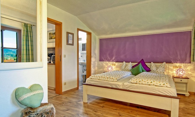 Schoenau am Koenigssee Apartment | Ferienwohnung Kehlstein, für 1 bis 2 Personen, 35 qm, mit Dusche/WC, Balkon