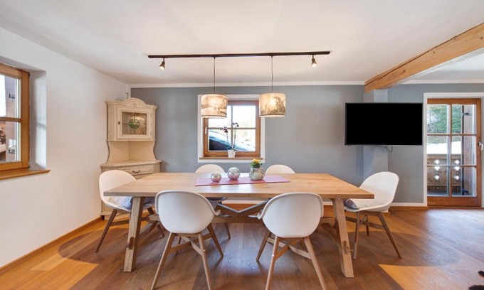 Garmisch-Partenkirchen Apartment | Ferienwohnung Riesserbaur
