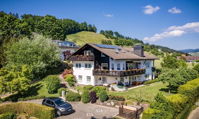 Zell am Harmersbach Apartment | Ferienwohnung Typ A2, 106qm, 3 Schlafzimmer, 2 Balkone, max. 6 Personen
