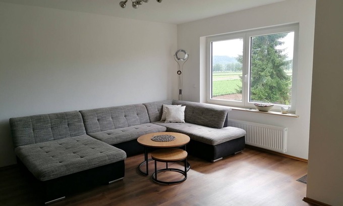 Karlburg Apartment | Ferienwohnung mit Balkon