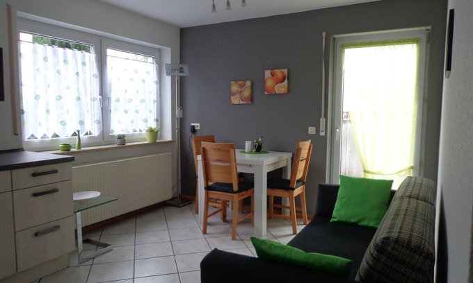 Endingen am Kaiserstuhl Apartment | Ferienwohnung 2, 43qm, 1 Schlafzimmer, 1 Wohn-/Schlafzimmer, max. 3 Personen