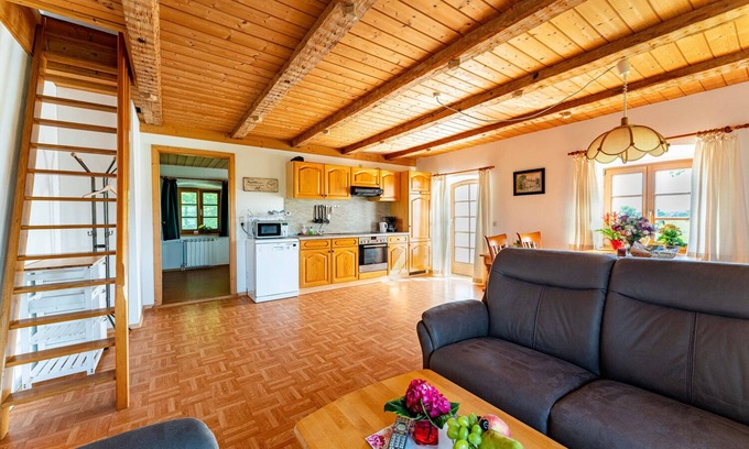 Eggstatt Apartment | Ferienwohnung 2, 70qm, 1 Schlafzimmer, Balkon