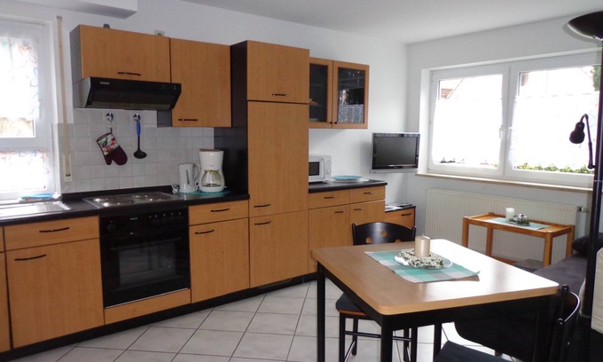 Endingen am Kaiserstuhl Apartment | Ferienwohnung 3, 36qm mit 1 Schlafzimmer, 1 Wohn-/Schlafzimmer für max. 4 Personen