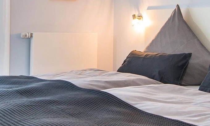 Nordseebad Burhave Apartment | Ferienwohnung 4, Hoddersdiek 1 - Fewo 4, Dusche, WC, 1 Schlafraum
