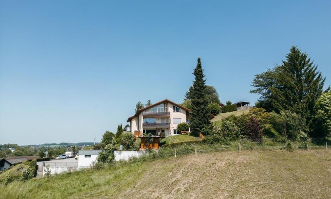 Wangen im Allgaeu Apartment | Ferienwohnung Alpenblick I Kamin I private Sauna
