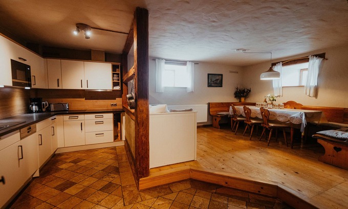 Oppurg Apartment | Ferienwohnung/app. für 8 Gäste mit 120m² in Oppurg