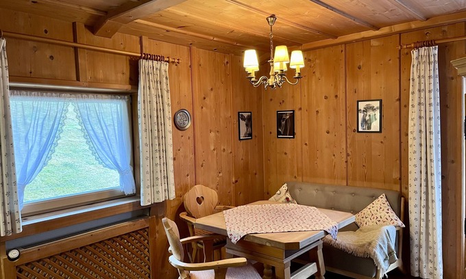 Obergrainau Apartment | Ferienwohnung "De Obere Kloane" mit Tollen Bergblick. Haustierfreundlich!
