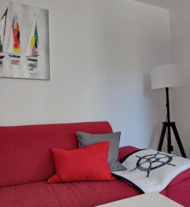 Eckernfoerde Apartment | Ferienwohnung Eichhörnchen