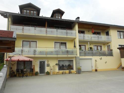 Drachselsried Apartment | Ferienwohnung im Bayerischen Wald mit Balkon