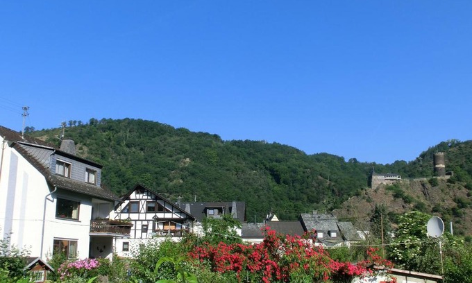 Kurrenberg Apartment | Ferienwohnung Klemm, Burgen/Untermosel