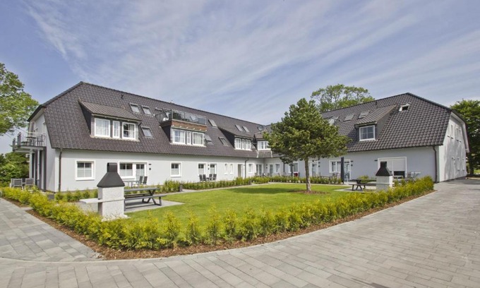 Gross Zicker Apartment | Ferienwohnung mit Meerblick und Gartennutzung - Haus Inselwind FeWo MEERduft