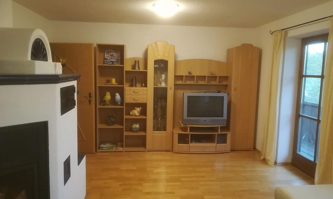 Palling Apartment | Ferienwohnung Moierhof bis 5 Personen mit Balkon, 100m²