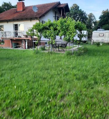 Kraljevo Apartment | Ferienwohnung Süß