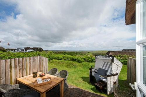 Rantum Apartment | Ferienwohnung Wattnest, Wattblick mit Strandkorb, Rantum, Sylt