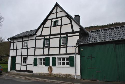 Gemund Apartment | Ferienwohnungen Türmchen