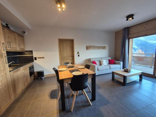 Sainte-Foy-Tarentaise Apartment | Fermes Eugénie A5 - Superbe appartement 3 pièces - St Foy Station