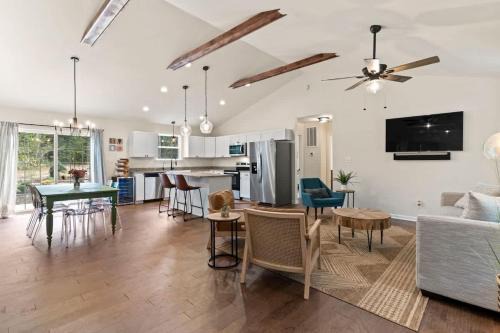Cobham House | Fern Cottage - Family Home
