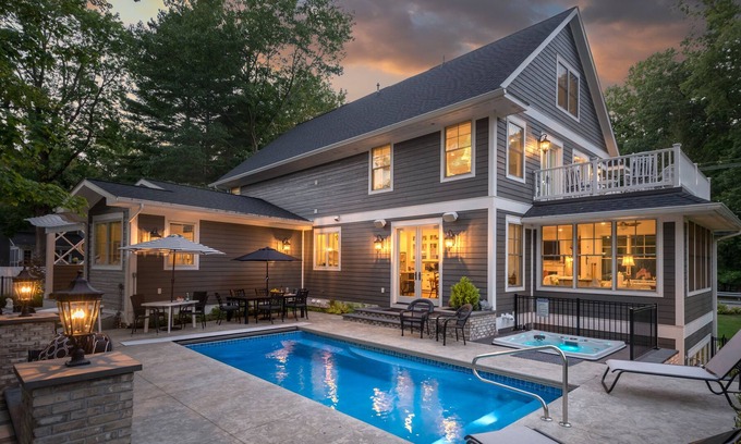 South Haven House | Fern Creek - Luxury Home w/6BR Suites, Pool/Hot Tub, Fireplaces, Walk to Beach